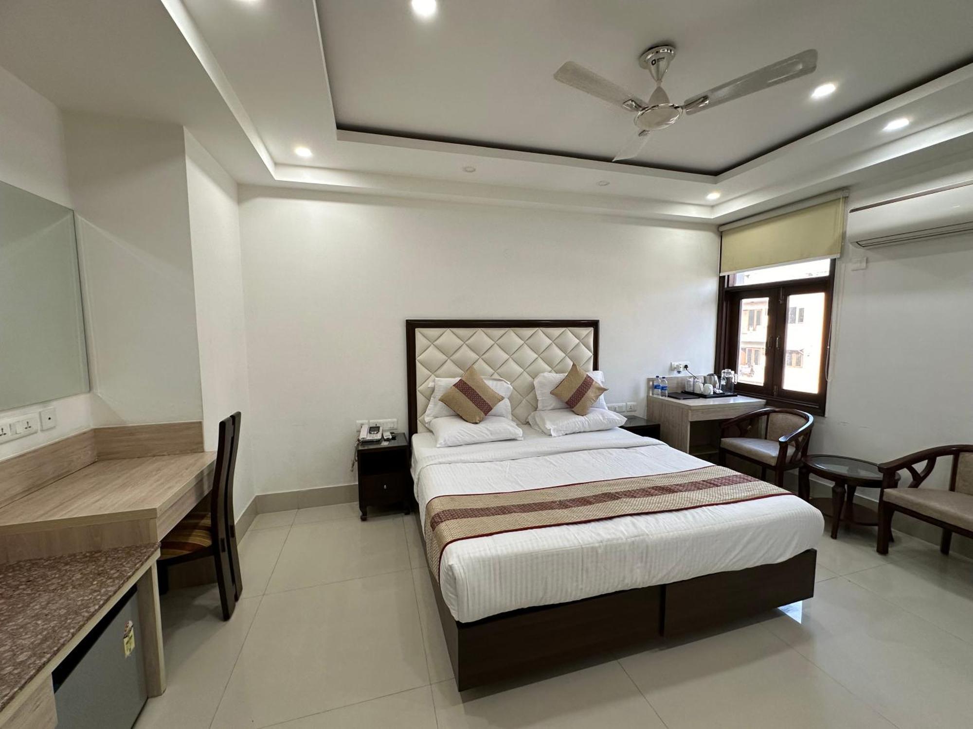 Lemon Green Residency - Hotel And Serviced Apartments Nuova Delhi Esterno foto